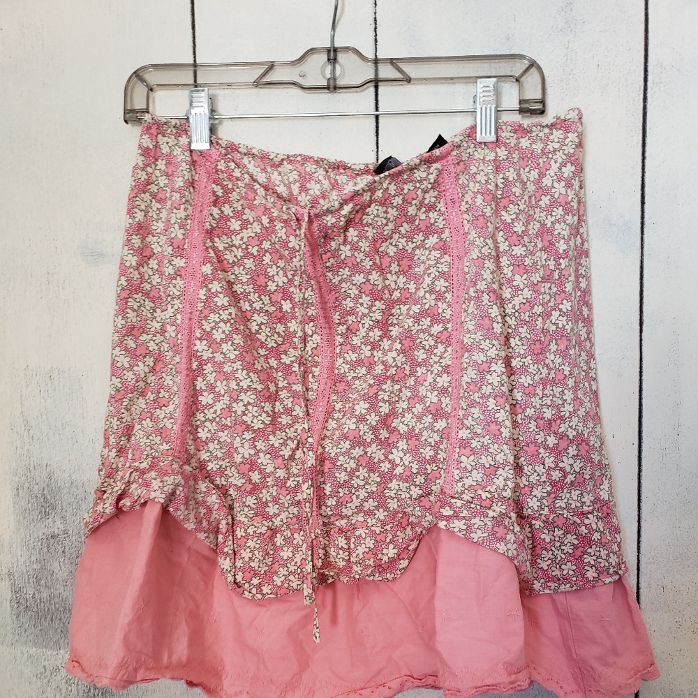 Paris thrift store find! Pink floral cotton skirt
